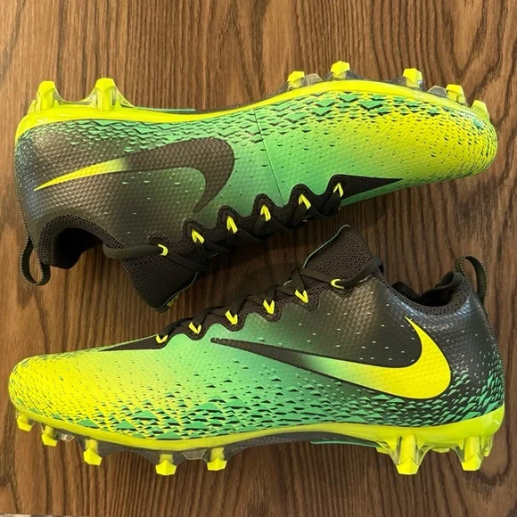 Nike | Shoes | Size 35 Nike Vapor Untouchable Pro Football  display picture 2
